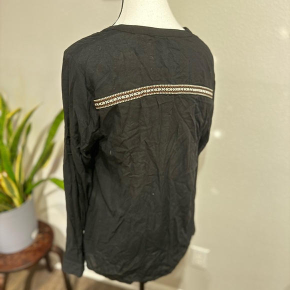 Buckle Black Button Up - Picture 3 of 3